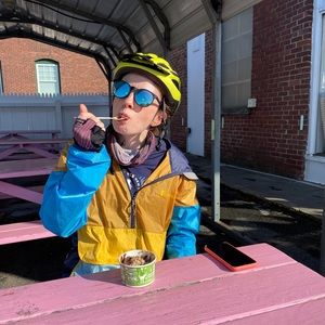 Meet your Posher, Emily